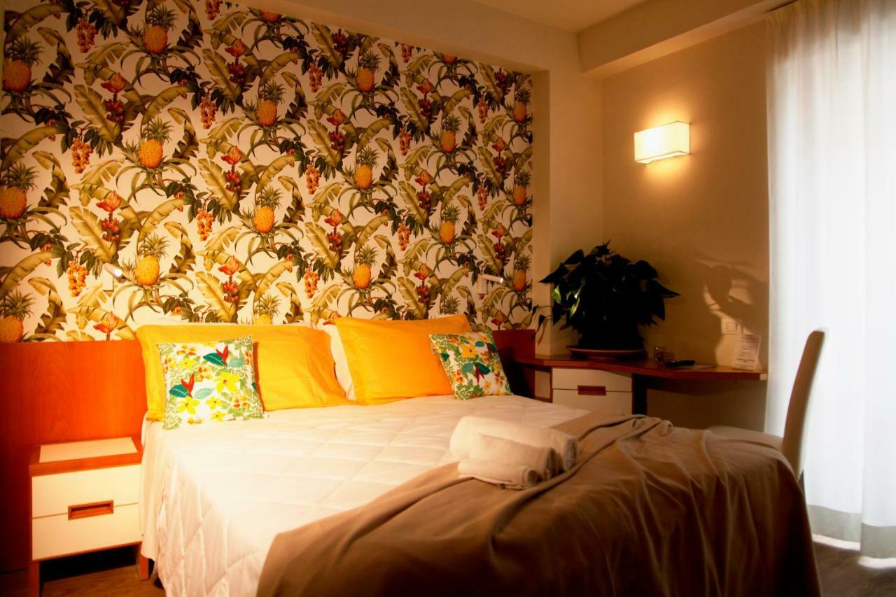 Montecarlo - Vista Mare Con Piscina & Area Fitness Hotel 3*