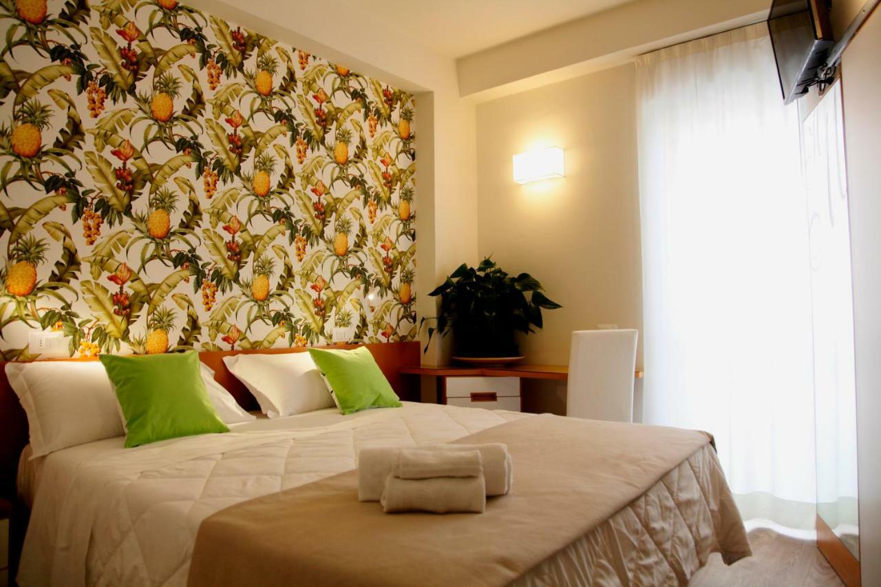 Montecarlo - Vista Mare Con Piscina & Area Fitness Riccione