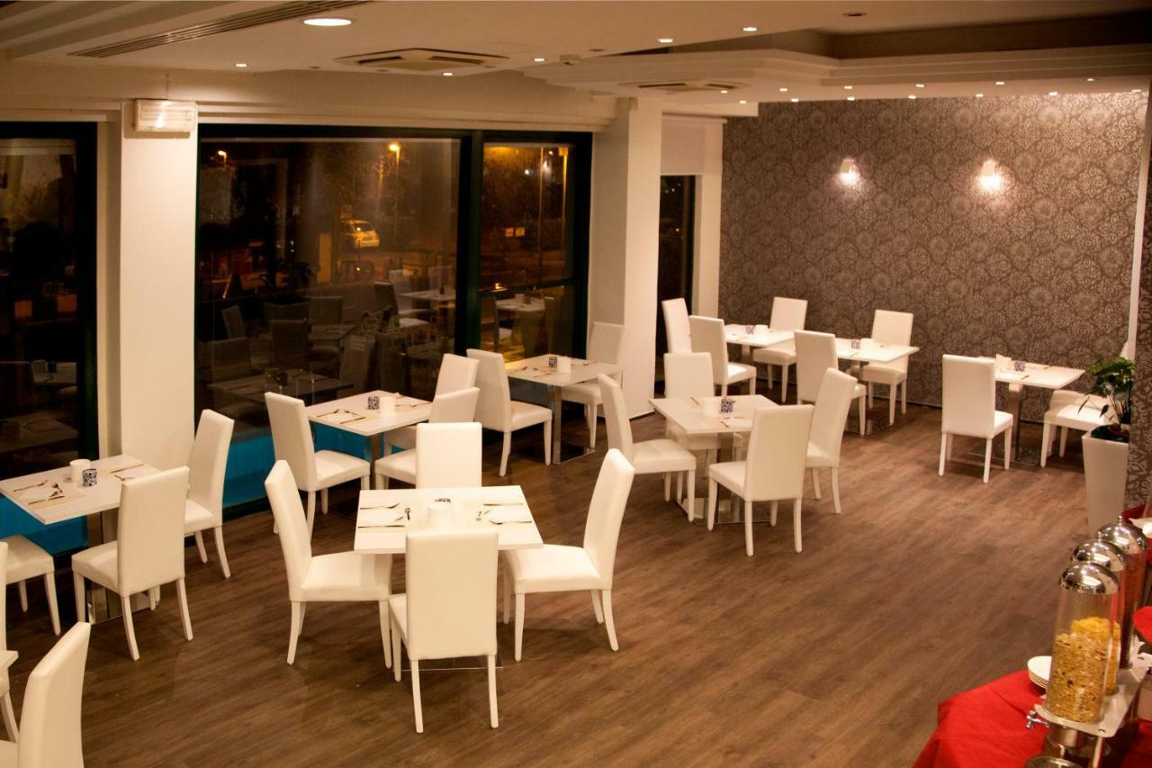 Montecarlo - Vista Mare Con Piscina & Area Fitness Hotel Riccione
